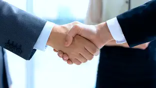 2496