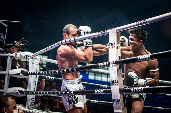 ยีเอส แบตเตอรี่ ออกบูธจัดกิจกรรมสุด Extreme ในศึก THAI-FIGHT2012
